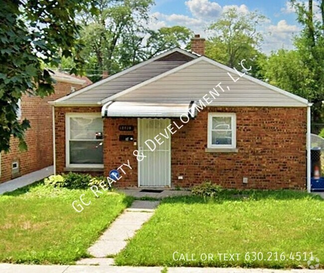 Building Photo - ***2 BDRM - 1 BTH / BRICK RANCH / CENTRAL ... Rental