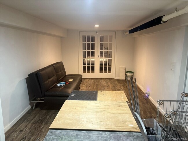 Photo - 335 Rutland Rd