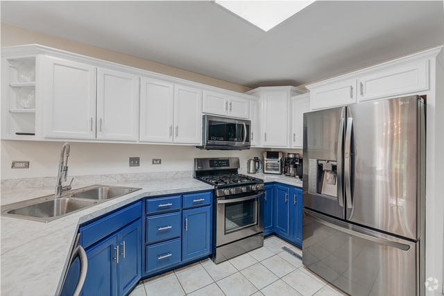 Building Photo - 17964 Upland Dr Rental