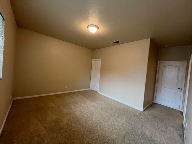 2129 Brent Dr