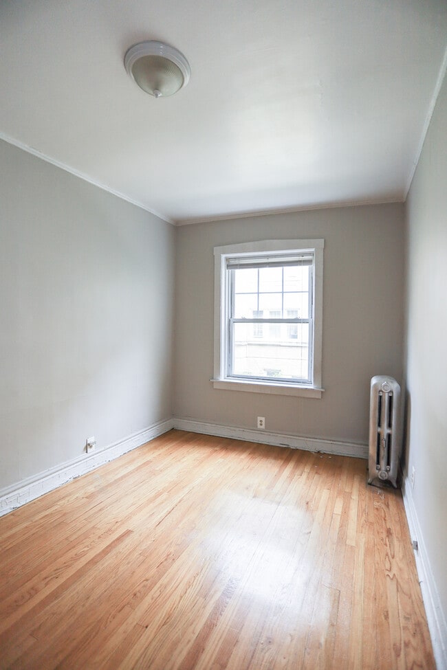 Photo - 2465 W Gunnison St Unidad 1