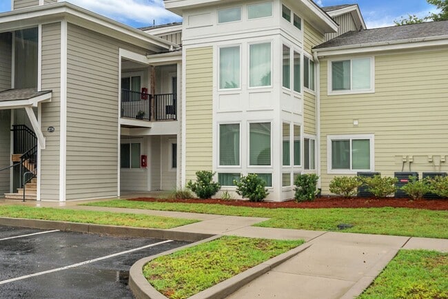 278 Alexandra Dr