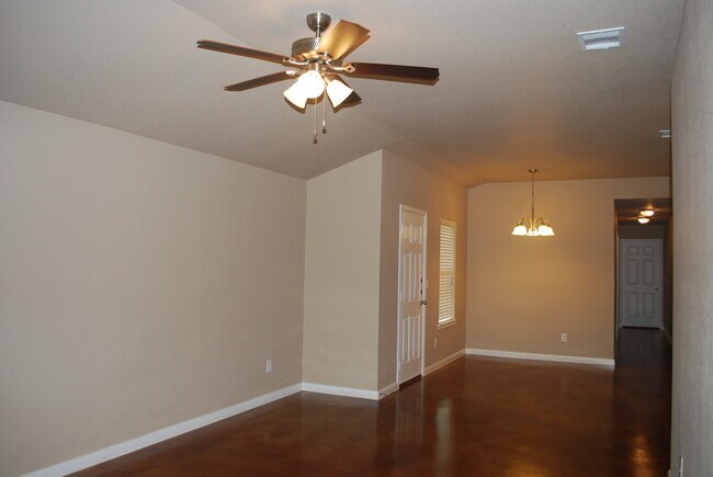 Photo - 1512 Dakota Ter Unit A-STILL OCCUPIED BY RESIDENT