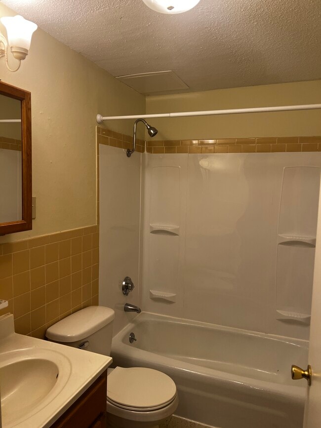 Photo - Garden Gate Apartments Unit 12