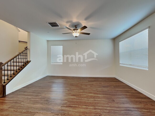 Photo - 12526 N 60th Ave