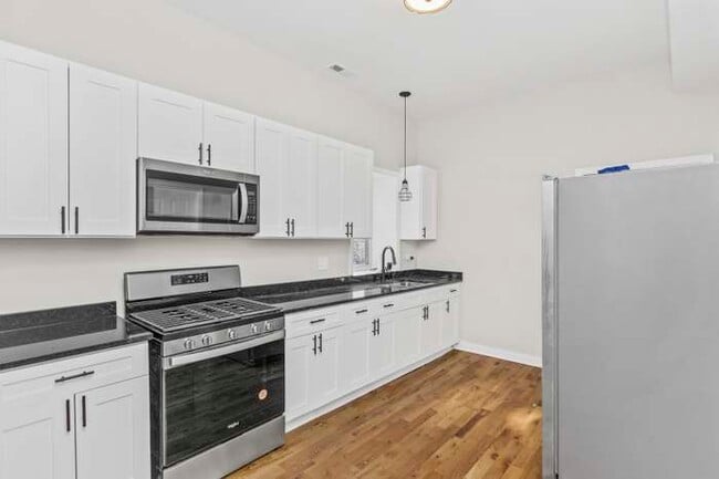 Photo - 6348 S Langley Ave