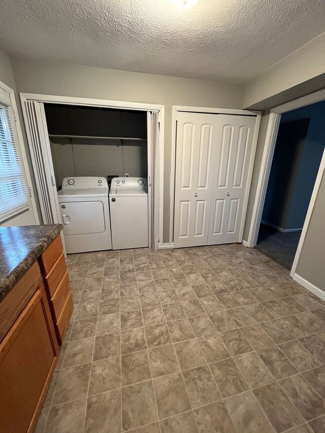 Photo - 30-32 Morehouse-NOREMAC Unit 32 Morehouse Ct.