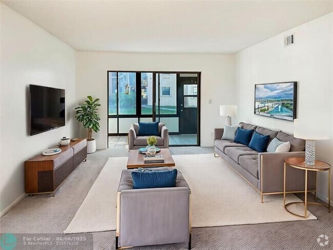 Building Photo - 6090 N Sabal Palm Blvd Unit 101 Rental