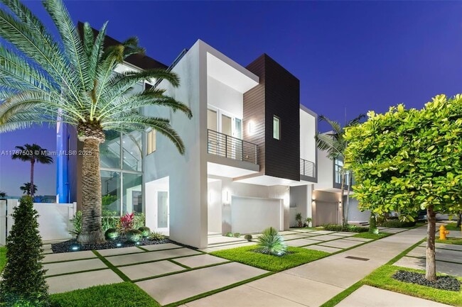Building Photo - 10561 NW 67th Terrace Rental