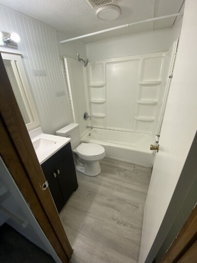 Photo - 744 E Michigan Ave Unit 06