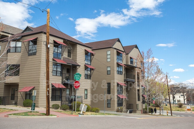 Building Photo - 2033 W 30th Ave