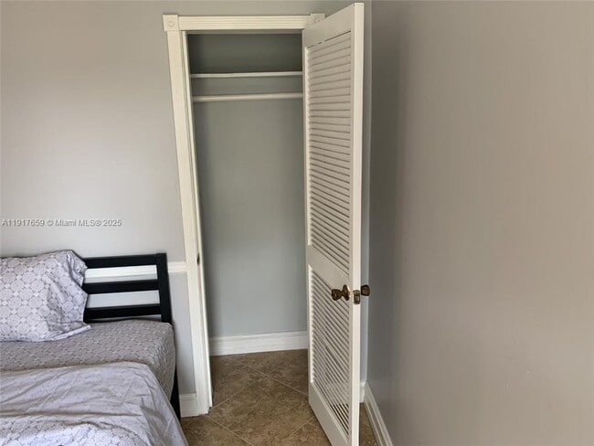 Photo - 2021 SW 38th Ave Unit A