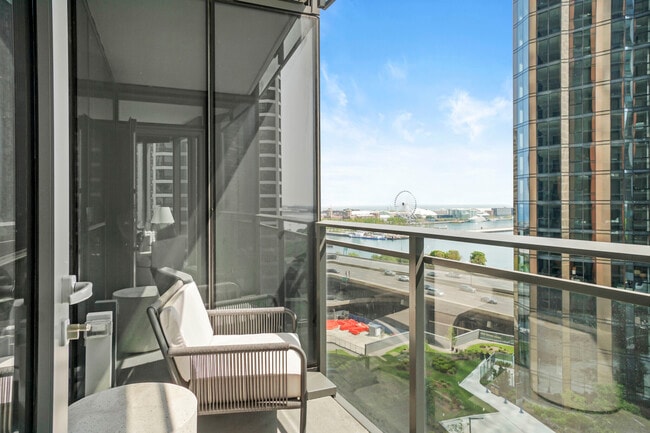 Photo - 445 E Waterside Dr