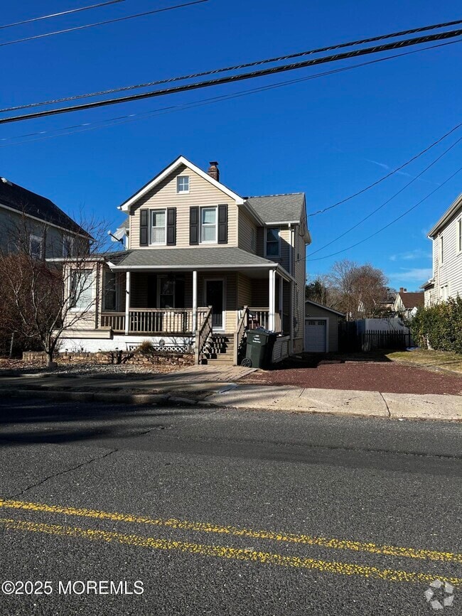 Building Photo - 327 Roosevelt Ave Rental