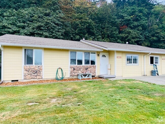 Building Photo - Wilson Duplex Unit A Rental