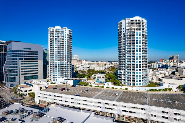 Building Photo - Towers of Channelside