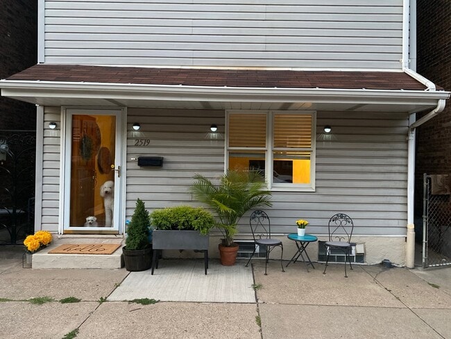 Photo - 2519 Jane St