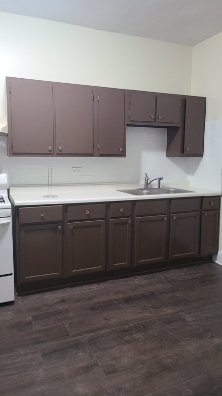 Photo - 611 E 75th St Unidad 2nd floor