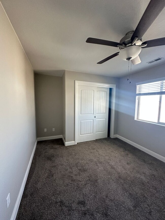 Photo - Spacious Townhome