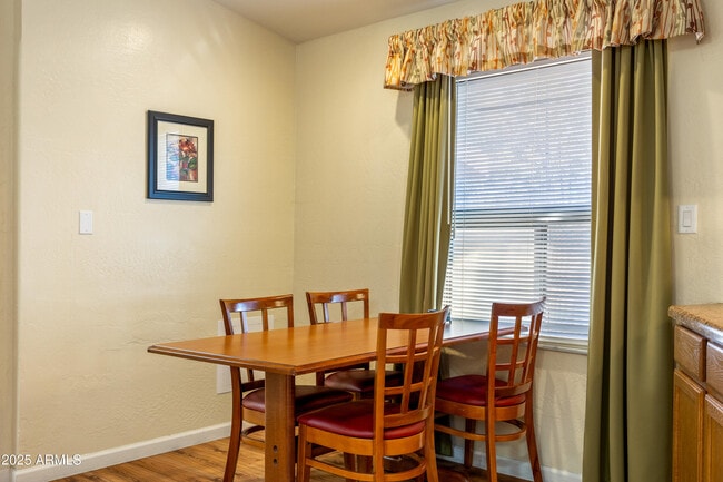 Photo - 5829 Buck Springs Rd Unit 200