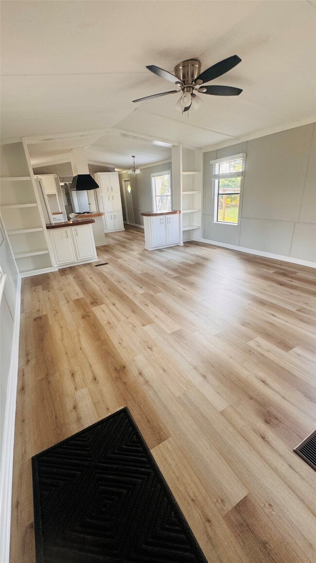 Building Photo - 22718 Stockdick School Rd Rental
