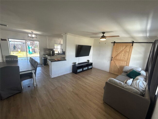 Building Photo - 11721 NW 32nd Manor Rental