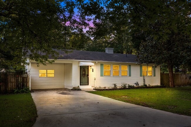 Charming 3 Bedroom, 2 Bathroom house - Charming 3 Bedroom, 2 Bathroom house
