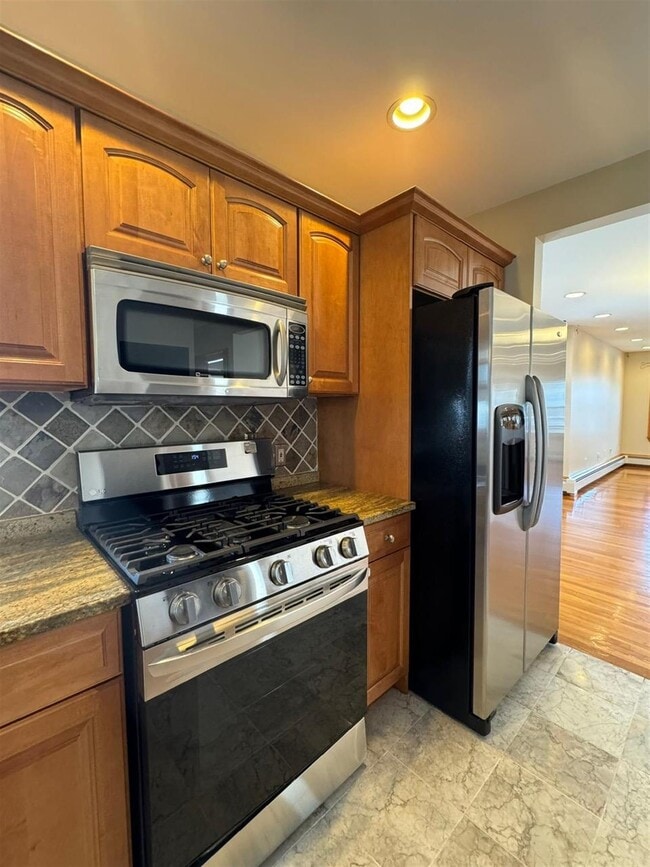 Photo - 14 Melville Rd Unit 2