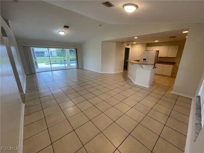 Photo - 2803 56th St W