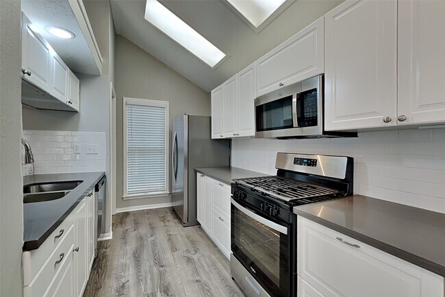 Photo - 17326 Masonridge Dr