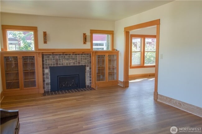Photo - 4Bd/2Ba Seattle Home