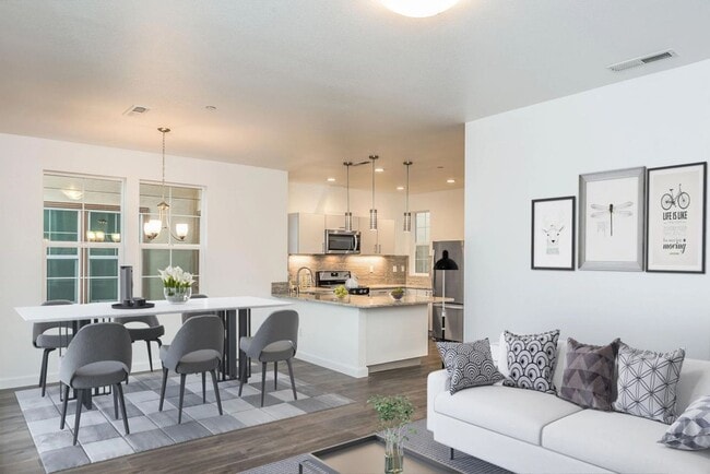 45 Blackbird Cir