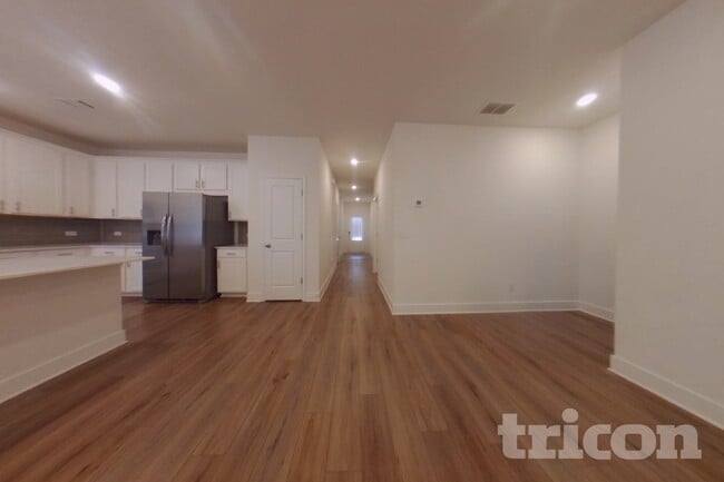 Photo - 73 Mayhaw Pt