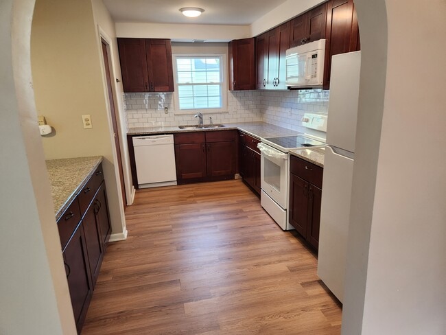 Building Photo - 7715 Kenton Ave Unit Down Rental