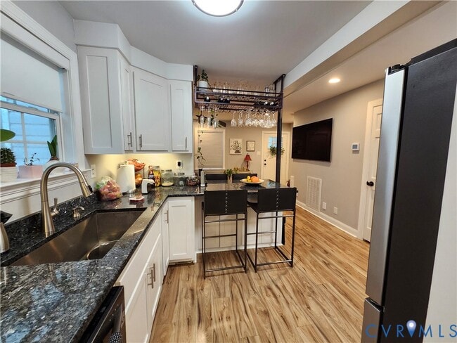 Photo - 501 Pelham Dr