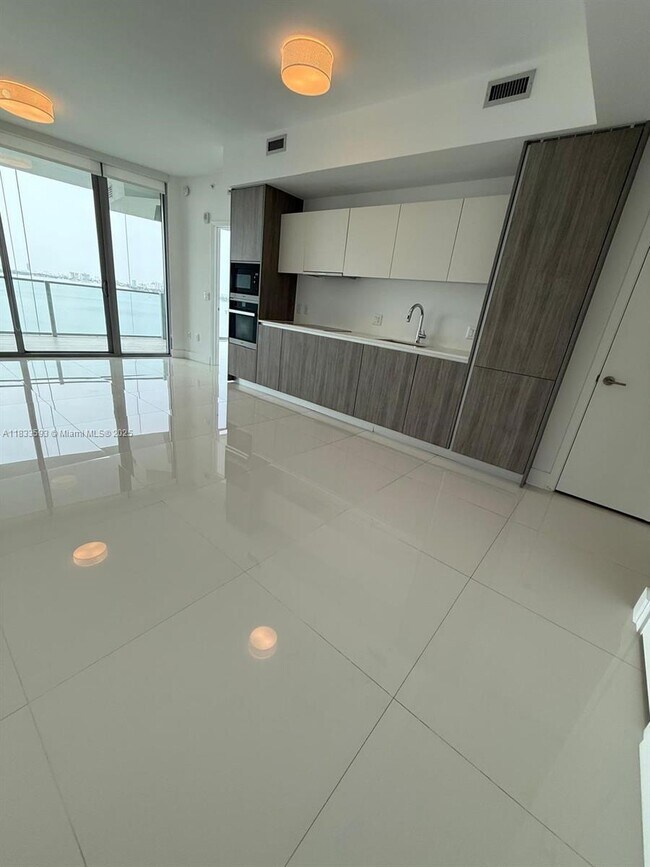 Photo - 2900 NE 7th Ave Condo Unit 1606