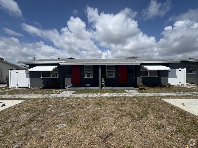 Building Photo - 128 NW 13th Avenue Unit 130NW13thAve. Rental