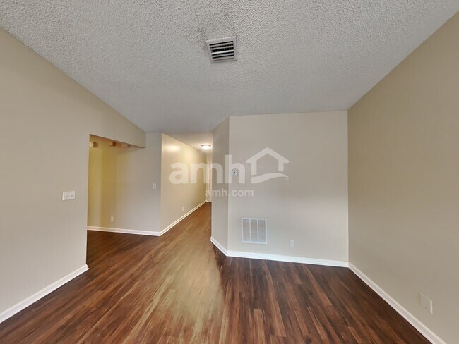 Photo - 12612 Ashglen Dr N