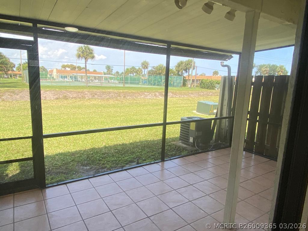 Photo - 4901 Pier Dr