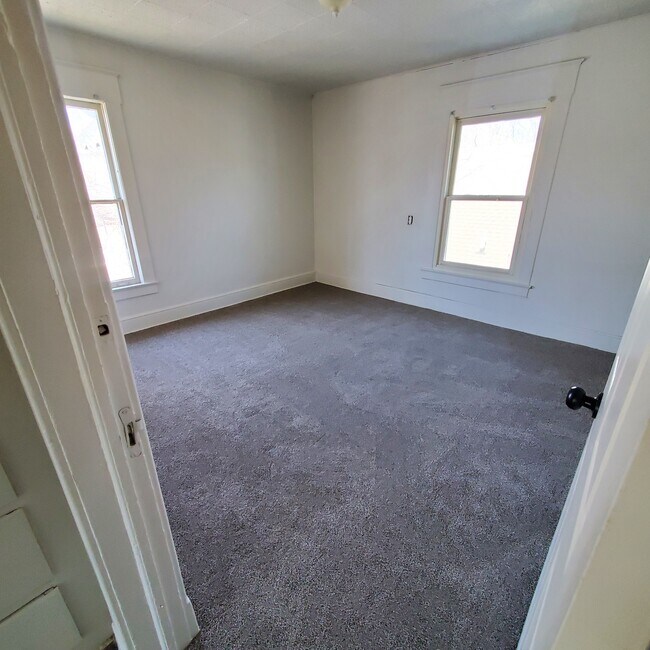 Bed 1 - 1438 9th St Unit 3