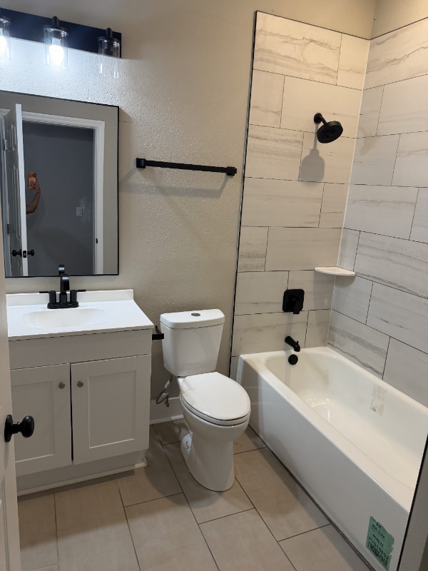 Photo - 1915 Phoenix Ave