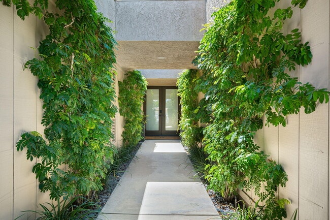 Photo - 76 Princeton Dr