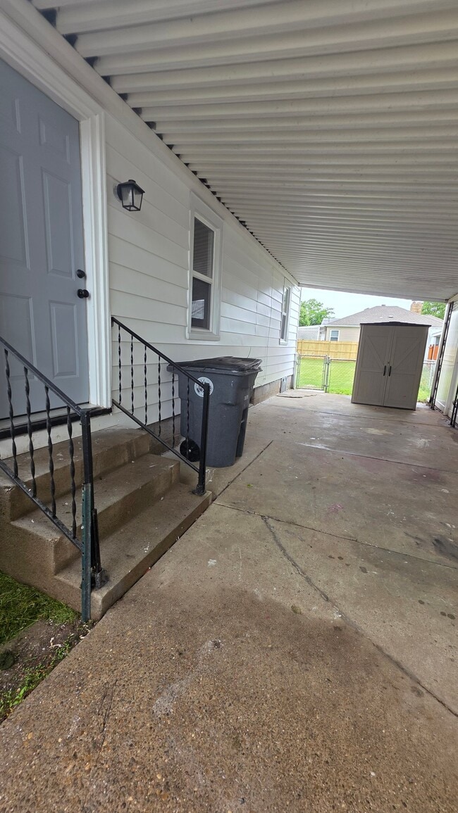 Photo - 2516 N Evans Ave