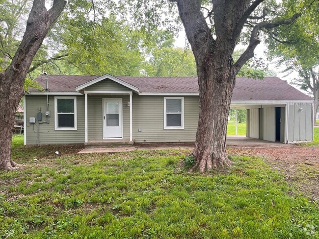 Building Photo - 1807 Raible Ave Rental