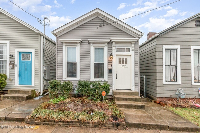 Photo - 1122 E Burnett Ave