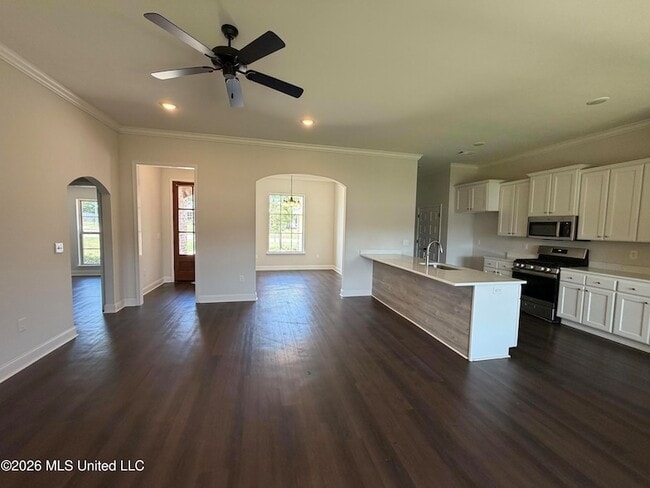 464 Silver Hill Dr