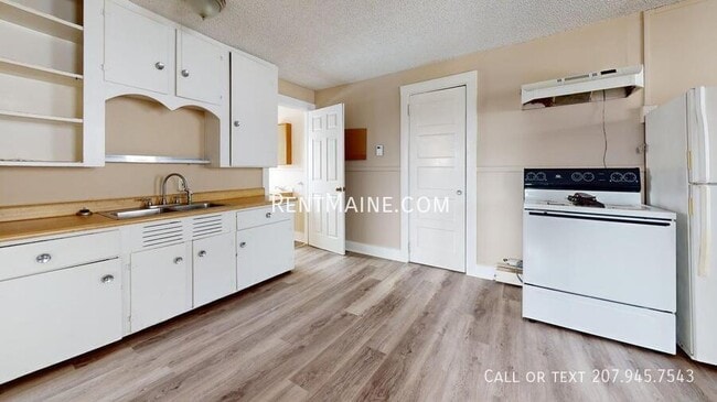 Photo - 172 College Ave Unit 6