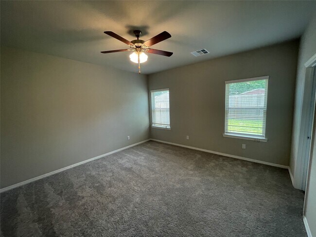 Photo - 938 Redinger Ridge Dr