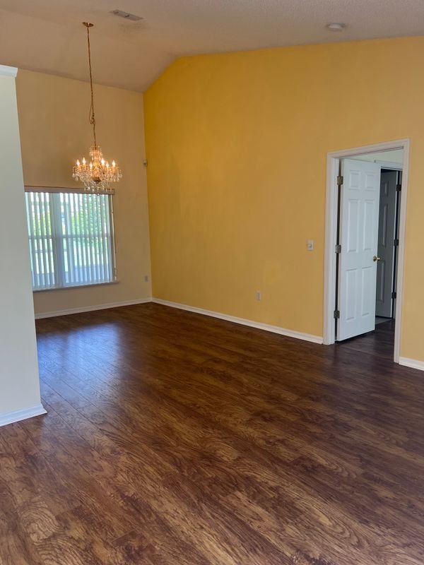 Photo - 260 Mirage Ave SE