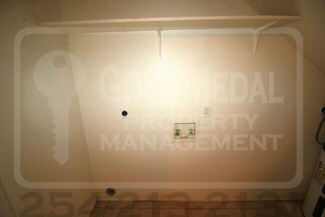 Photo - Step into comfort and convenience with thi...